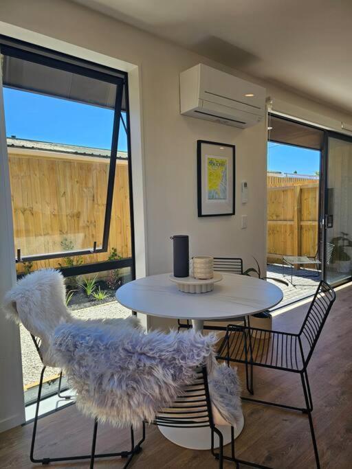 Cosy Central Home - Walk To Cbd & Free Escooters! Κράισττσερτς Εξωτερικό φωτογραφία