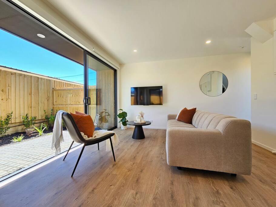 Cosy Central Home - Walk To Cbd & Free Escooters! Κράισττσερτς Εξωτερικό φωτογραφία